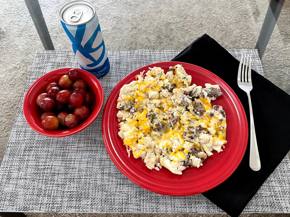 scrambled eggs with ground turkey, grapes and energy drink